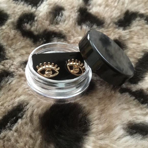 Eye Studs Earrings - Gold Color - Cute! - Picture 4 of 4